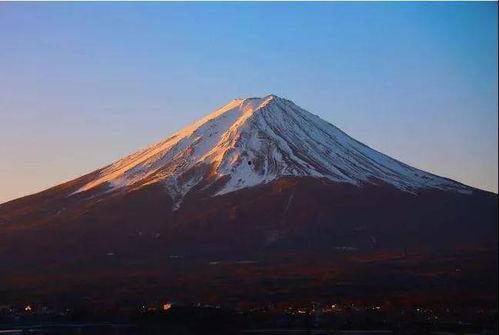日本富士山火山最新爆料,监测揭示潜在喷发征兆 第2张 日本富士山火山最新爆料,监测揭示潜在喷发征兆 第2张